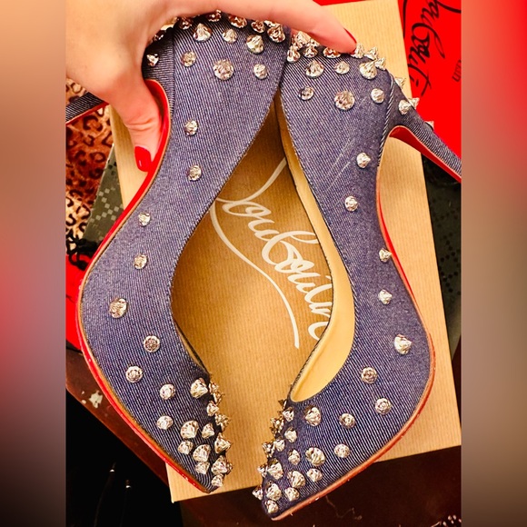 CHRISTIAN LOUBOUTIN Aimantaclou 100 Studded Denim Pumps - Picture 6 of 14